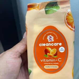 Cleancare Vitamin-C Cleansing Wipes — Orange